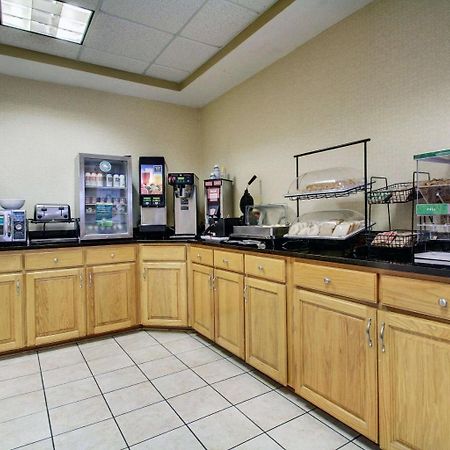 Columbia Inn & Suites エクステリア 写真